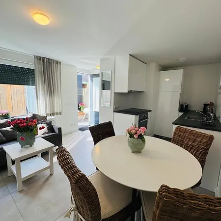Zomerhuis Aurora Aan Zee Apartment