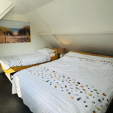 Zomerhuis Aurora Aan Zee Apartment